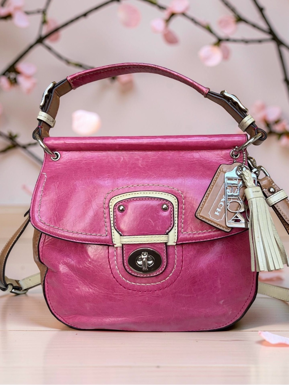 COACH Legacy Limited Edition Willis Pink Vachetta Leather Flap Bag - Picture 14 of 15